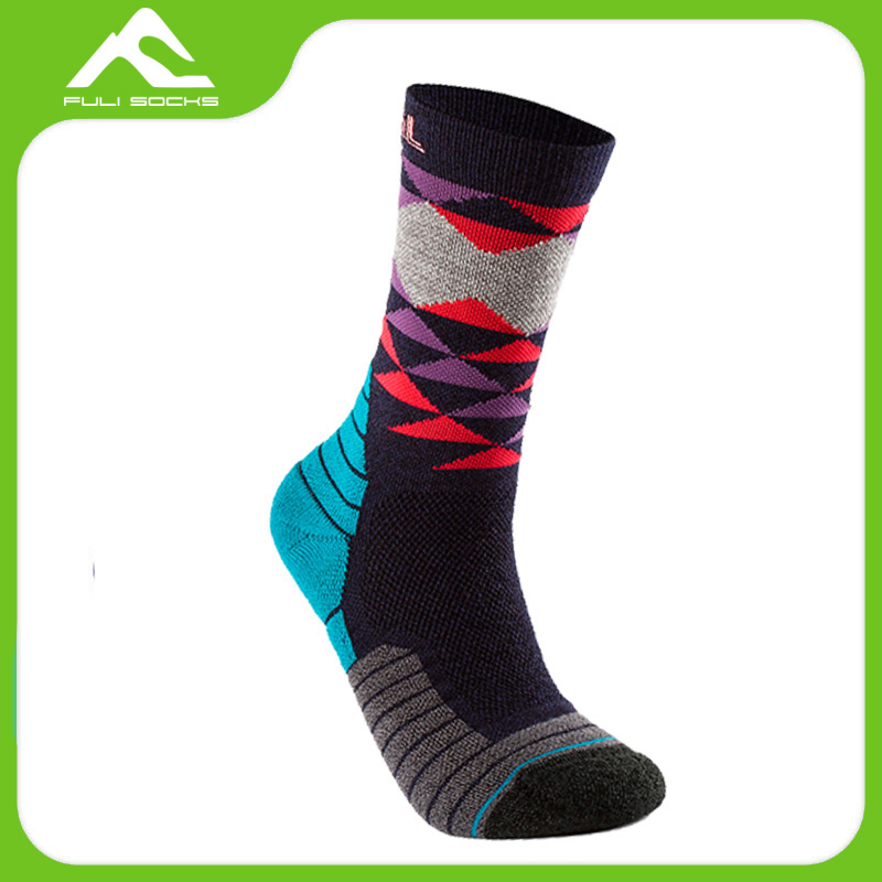 Cotton Hiking Socks: Your Feet's Best Companion on the Trails