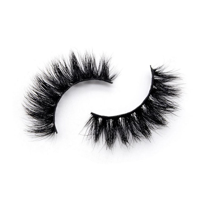 All About Mink Fluffy Eyelashes: Glamour at Its Best