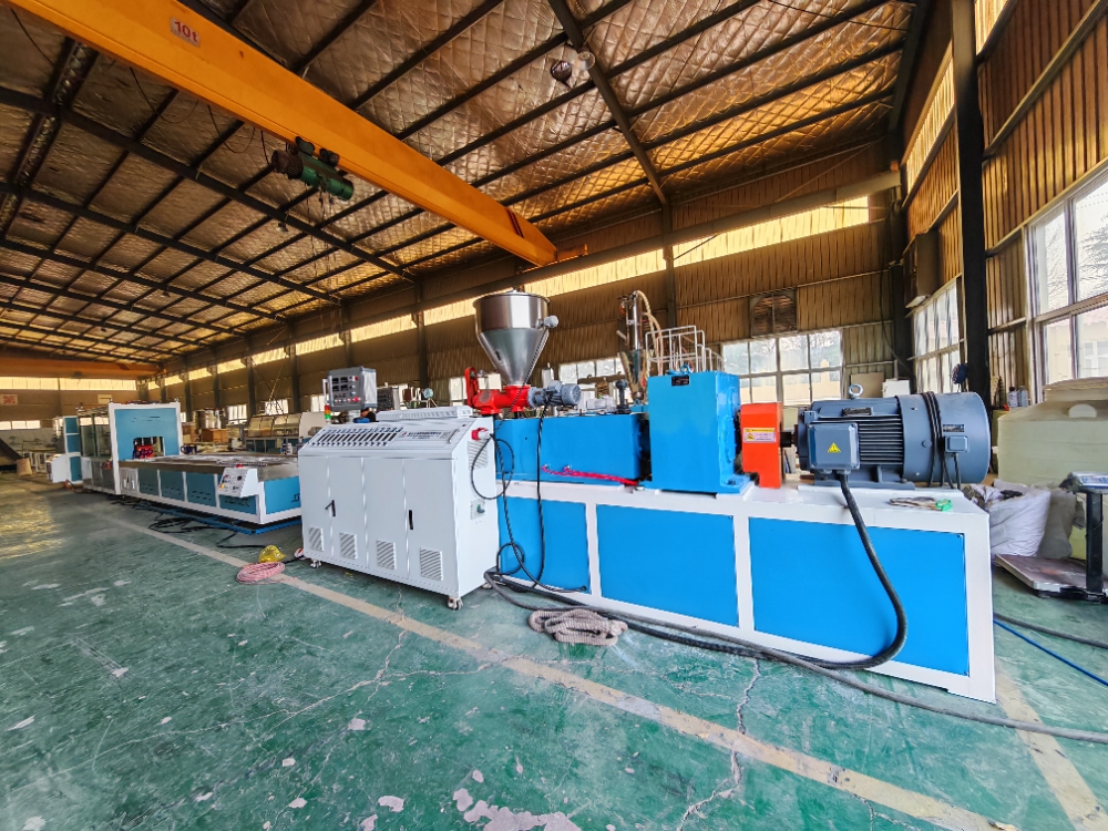 Plastic Profile Machine Innovations: The Latest Trends in China's Manufacturing